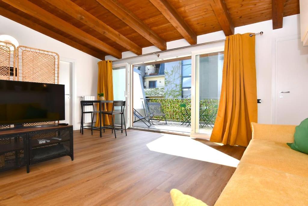 Apartamento Bocconi Fond Prada Ieo Spettacolare Attico Con Terrazzo Milán Exterior foto