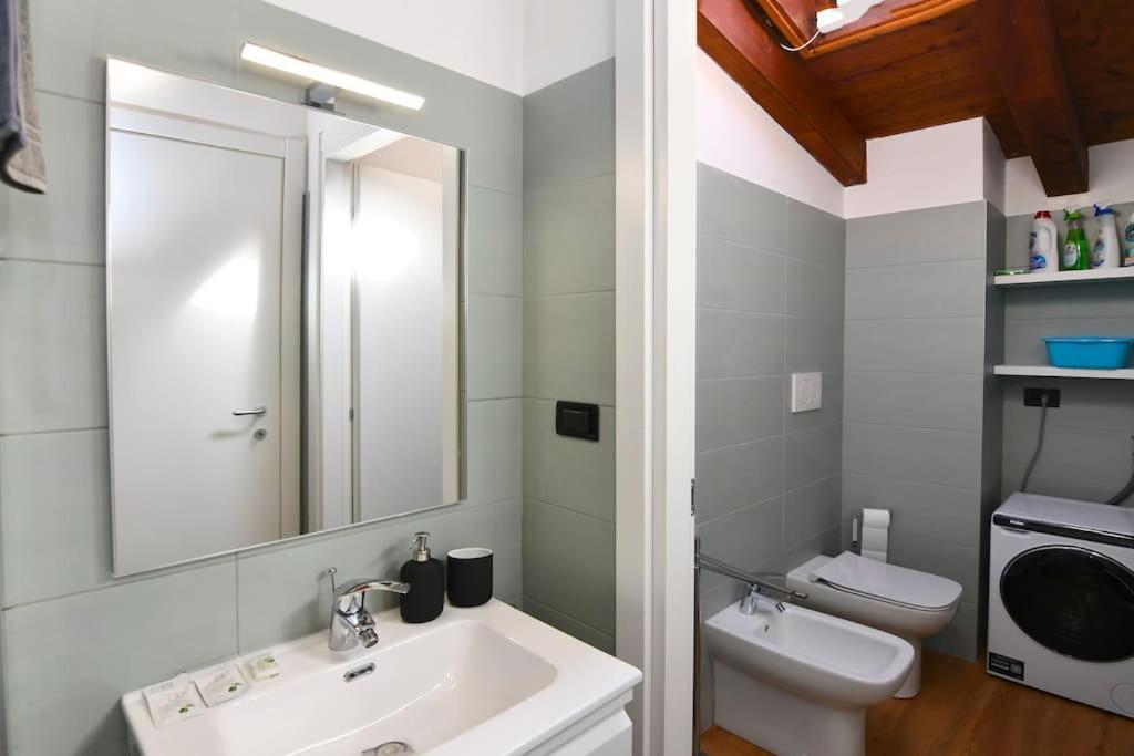 Apartamento Bocconi Fond Prada Ieo Spettacolare Attico Con Terrazzo Milán Exterior foto