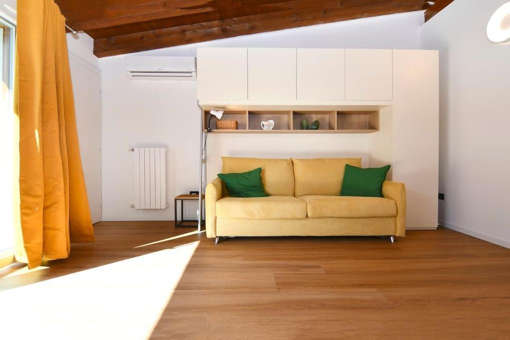 Apartamento Bocconi Fond Prada Ieo Spettacolare Attico Con Terrazzo Milán Exterior foto